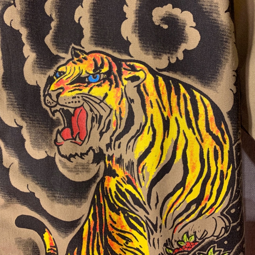 Tiger tattoo art zip up top. Unisex - Picture 5 of 7